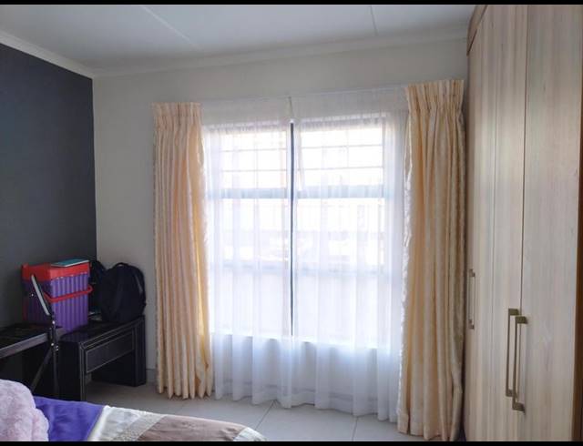 3 BEDROOM TOWNHOUSE FOR SALE IN GLEN MARAIS